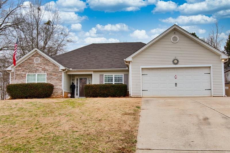 257 Galaxy Way, Winder, GA 30680 - photo 1