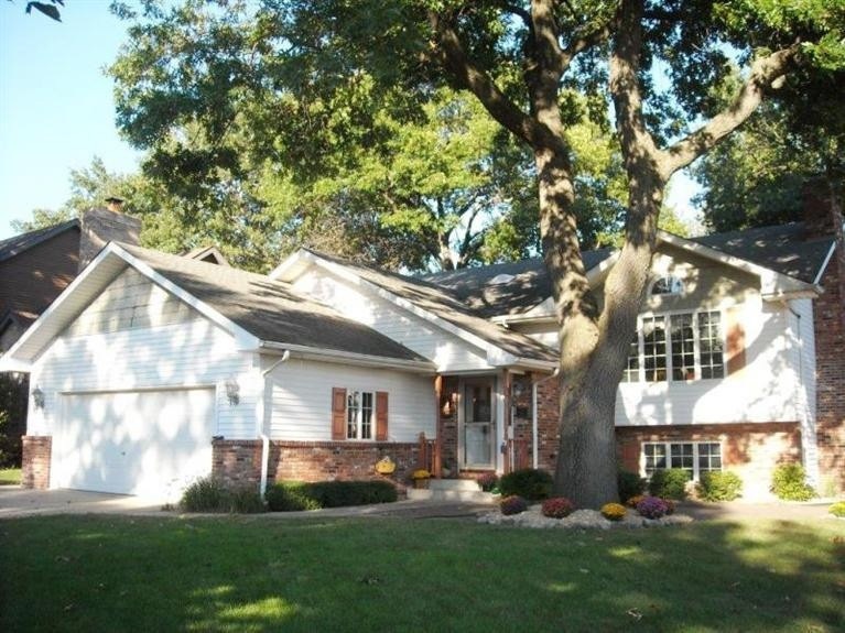 617 N Holly Ln, Griffith, IN 46319 - photo 1