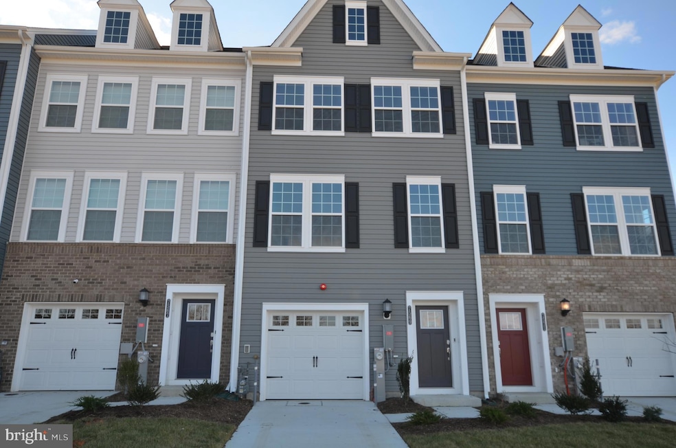 7569 Dundee Rd, Baltimore, MD 21244 - photo 1