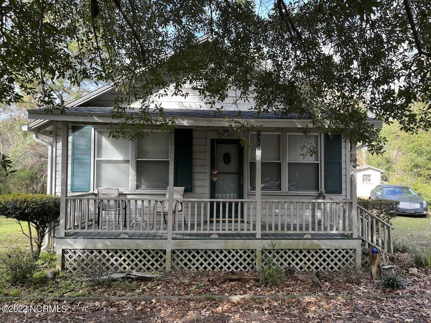 6712 Myrtle Grove Rd front photo