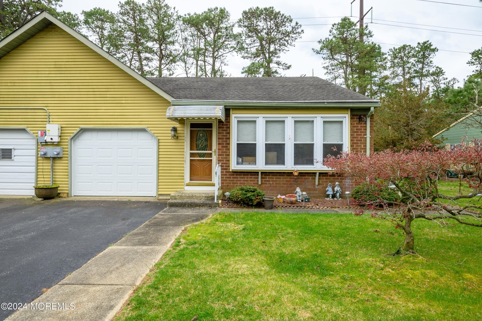 150 Sunset Rd (3 of 27)