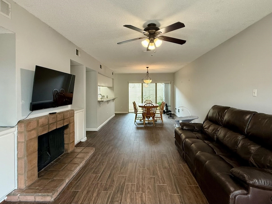 1922 Augusta Dr unit 1/16, Houston, TX 77057 - photo 1