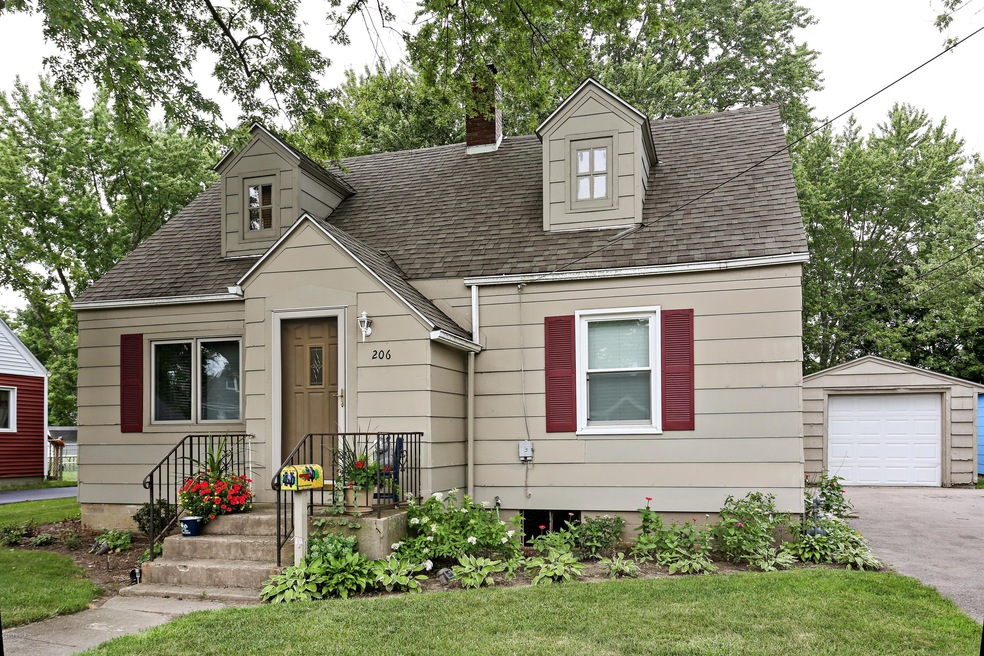206 W locust