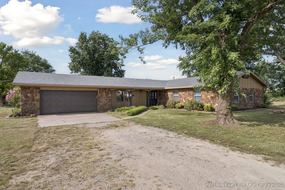 21080 Watts Rd, Morris, OK 74445 - photo 1