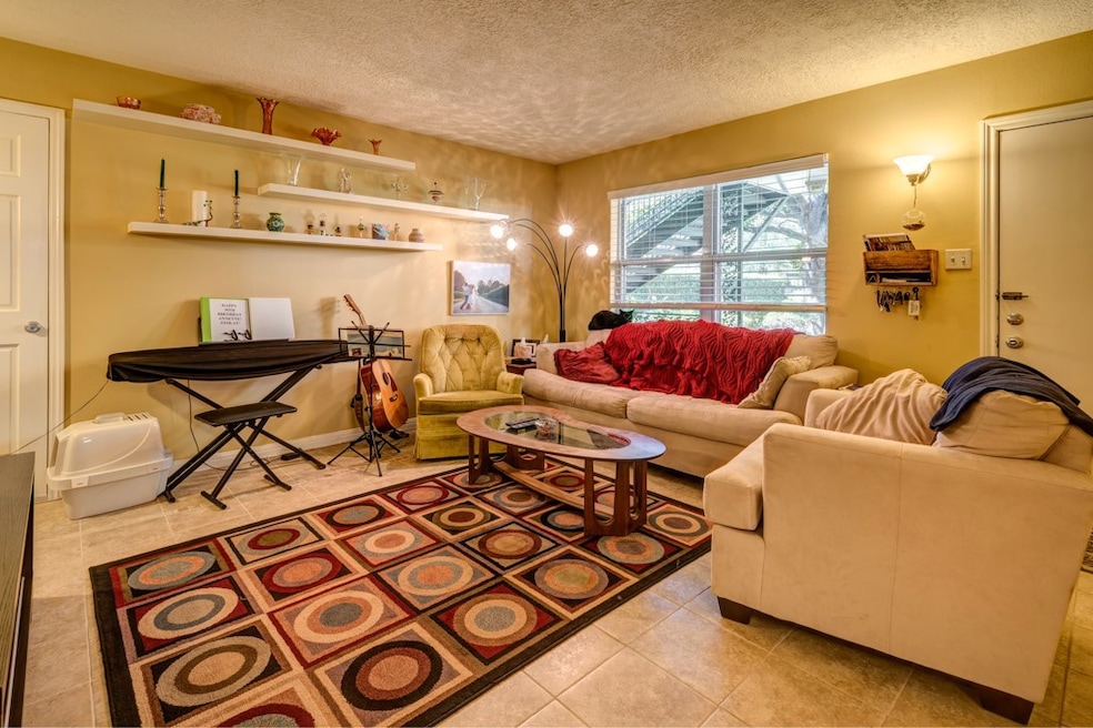 1324 Cortlandt St unit 2, Houston, TX 77008 - photo 1