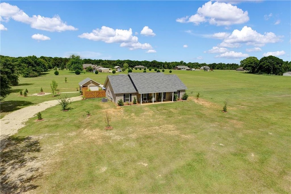 29283 Pine Crest Dr, Franklinton, LA 70438 - photo 1