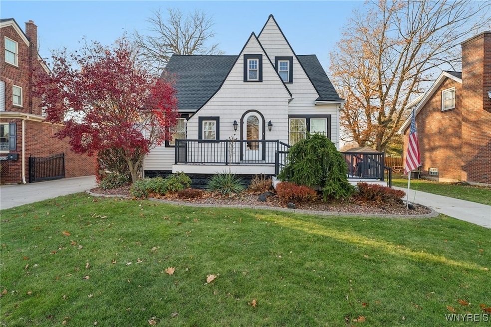 17 S Shore Blvd, Buffalo, NY 14218 - photo 1