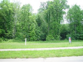 1572 S Andrew Cir unit 17, Bloomington, IN 47401 - photo 1