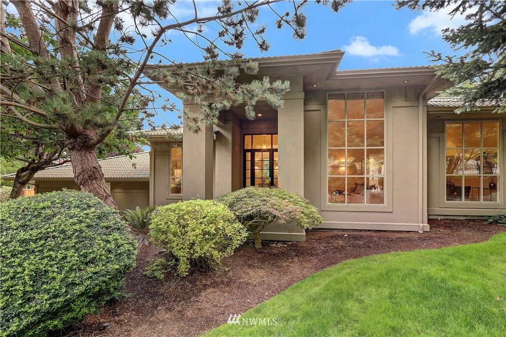 8233 Talbot Rd, Edmonds, WA 98026 - photo 1