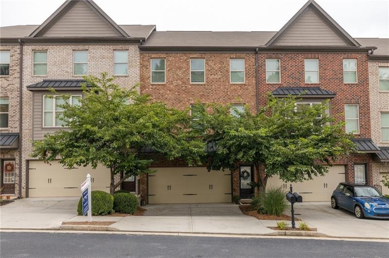 1146 Laurel Valley Ct, Buford, GA 30519 - photo 1