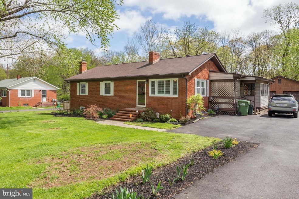 8021 Mclean St, Manassas, VA 20111 - photo 1