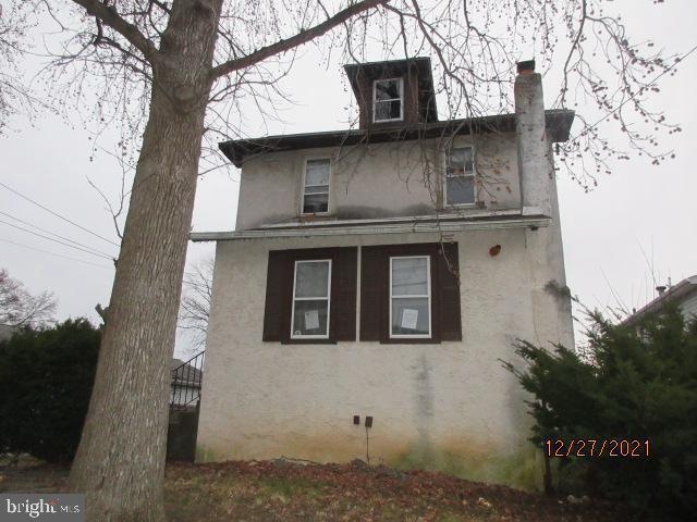 818 Lawnton Terrace, Glenolden, PA 19036 - photo 1