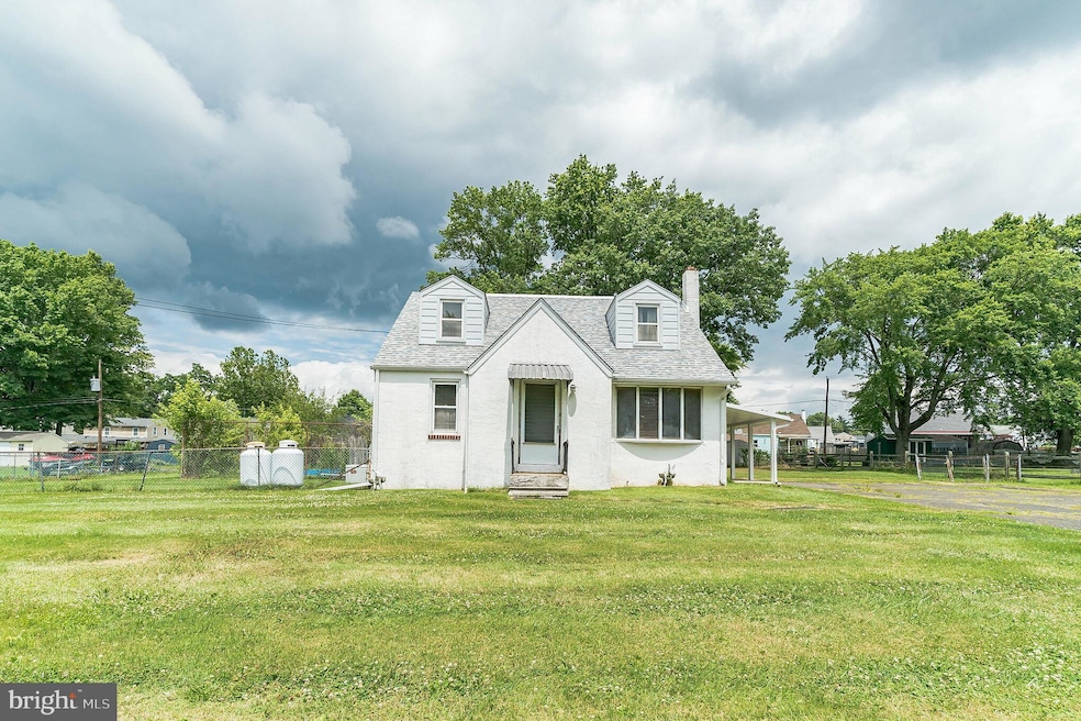 1031 E Main St, Lansdale, PA 19446 - photo 1