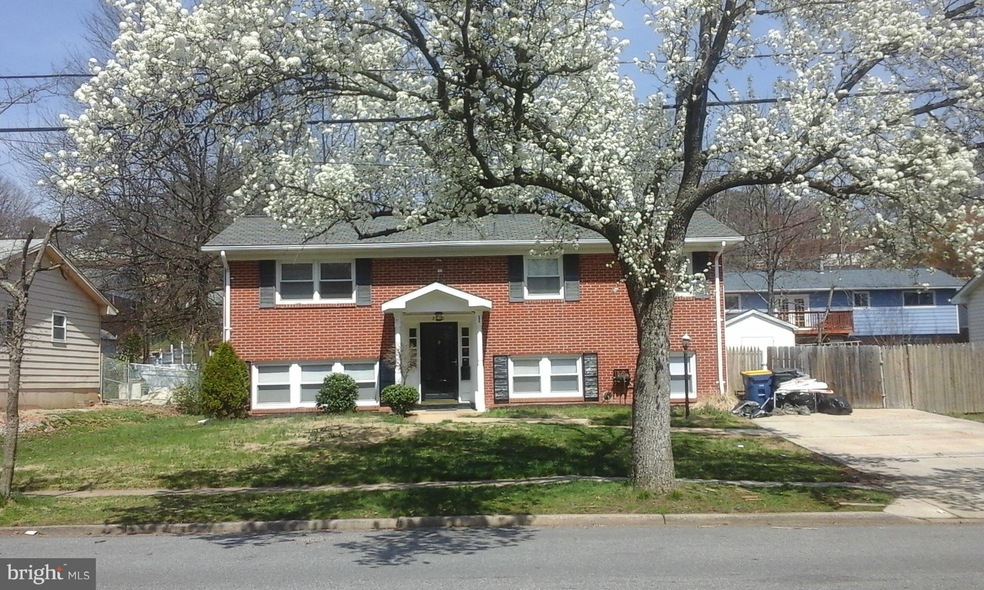 7310 Longbranch Dr, New Carrollton, MD 20784 - photo 1