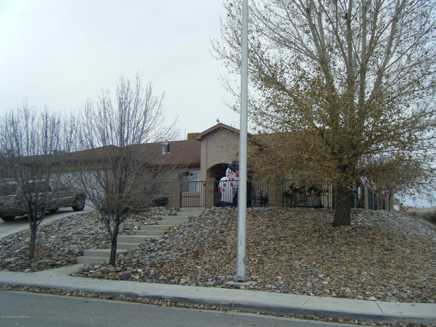 4006 Wellington St, Farmington, NM 87402 - photo 1