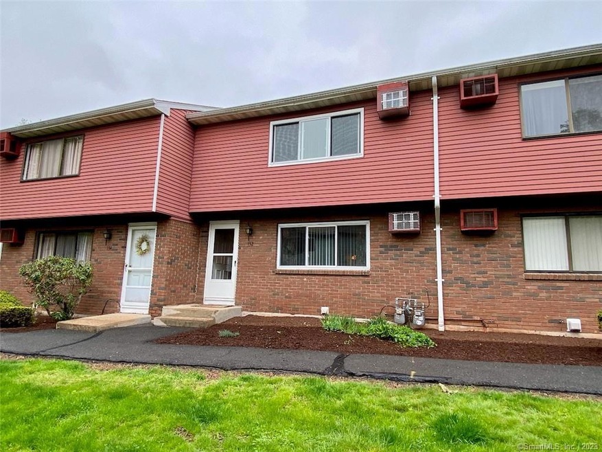 132 Churchill Dr unit 132, Newington, CT 06111 - photo 1