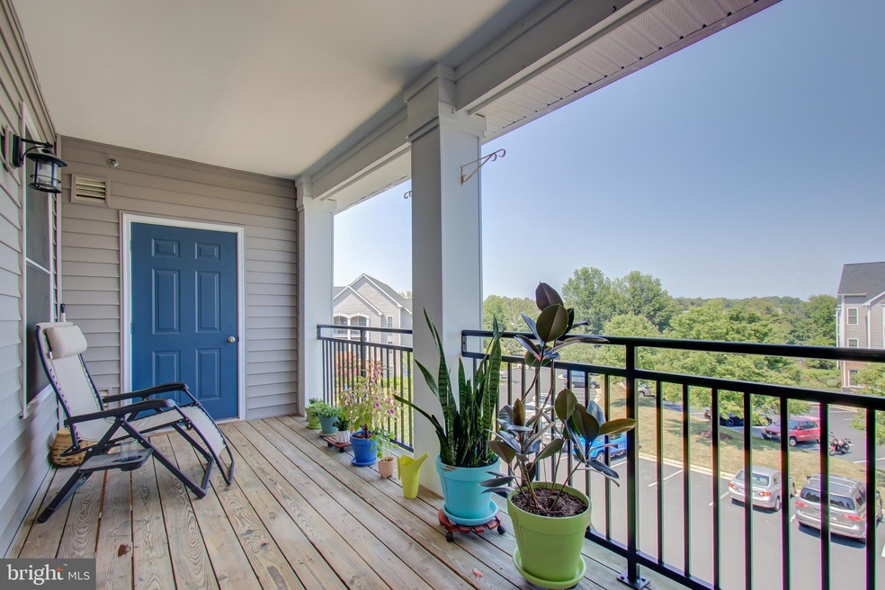 20453 Chesapeake Square unit 301, Sterling, VA 20165 - photo 1
