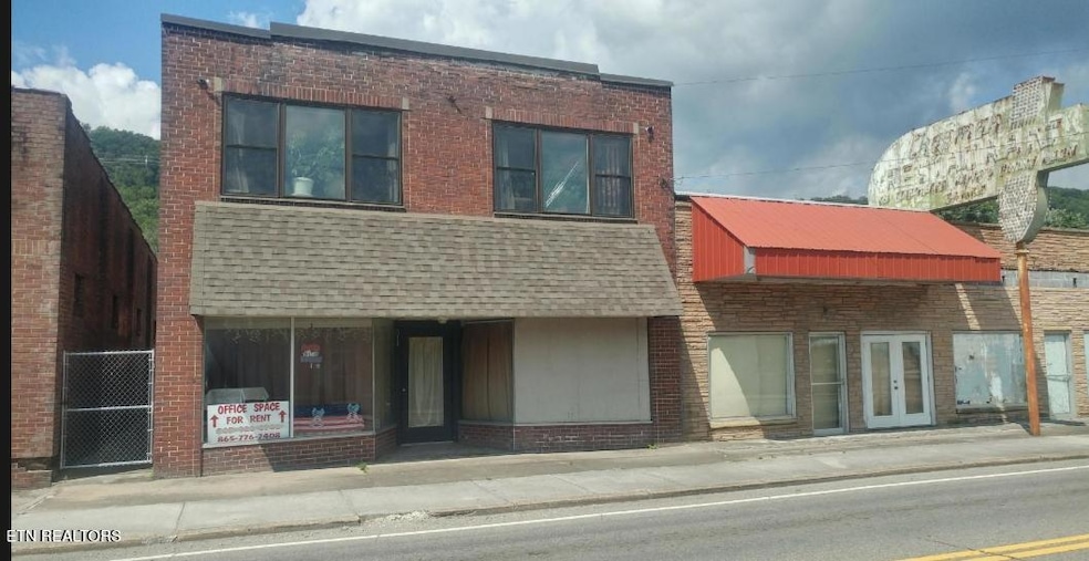 311 S Main St, Rocky Top, TN 37769 - photo 1