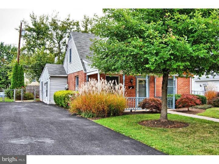 2013 Clearview Ave, Norristown, PA 19403 - photo 1