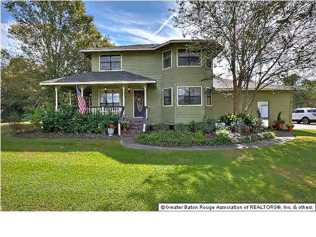 Welcome to 38129 Cornerview Rd! You'll love spendi