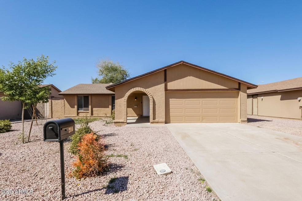 2114 N Comanche Dr, Chandler, AZ 85224 - photo 1