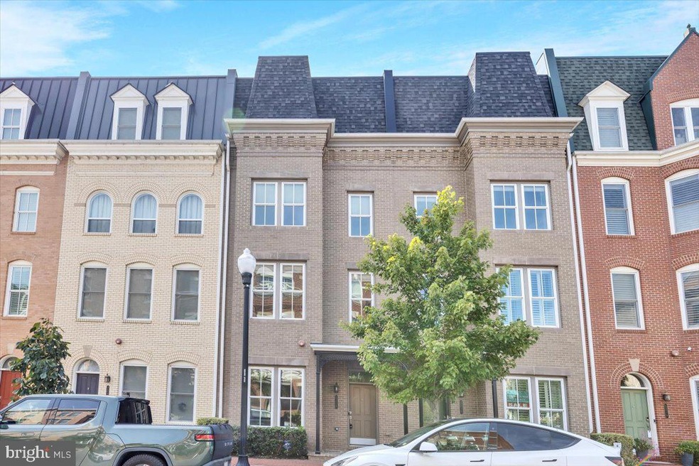 2214 Main Line Blvd, Alexandria, VA 22301 - photo 1