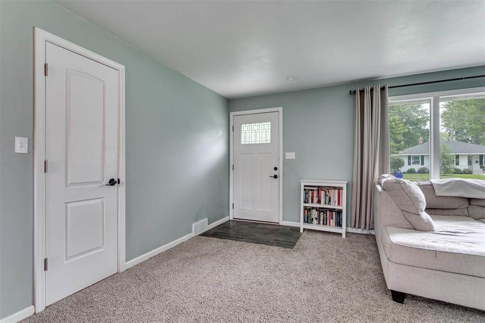 1745 N Outagamie St, Appleton, WI 54914 - photo 1