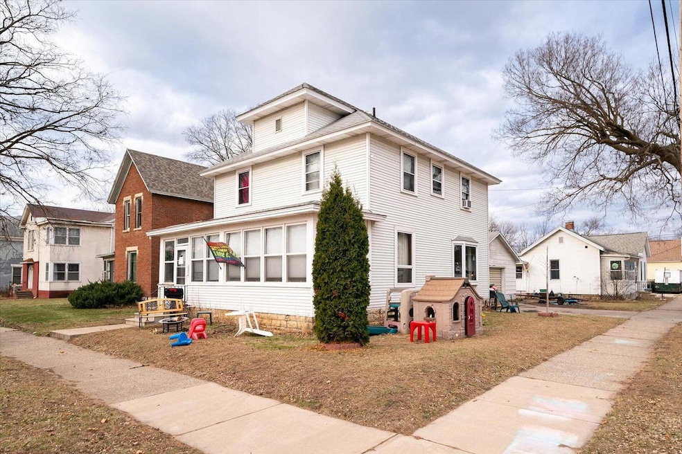 15-1018 16th St S La Crosse-02544