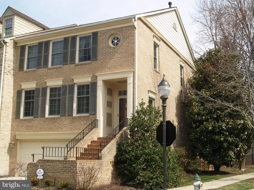 1 Bloomingdale Ct, Rockville, MD 20852 - photo 1