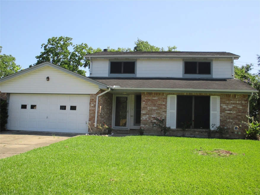 16915 Bougainvilla Ln, Friendswood, TX 77546 - photo 1