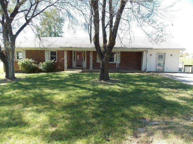 400 Cole Rd, Harrodsburg, KY 40330 - photo 1