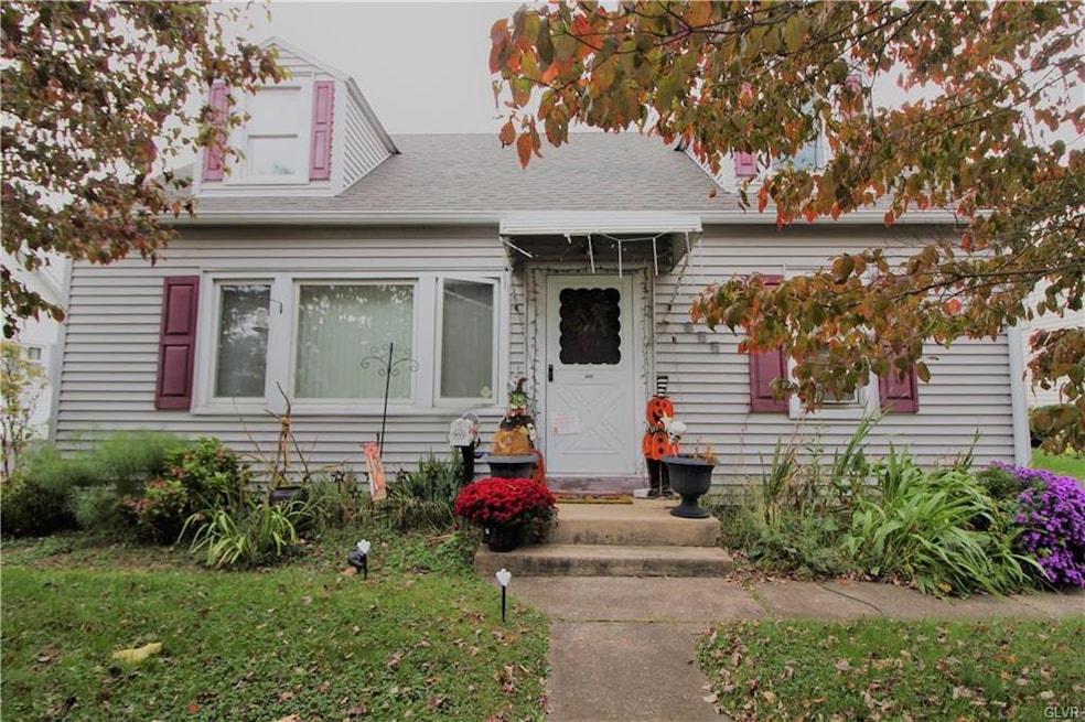 855 Walters St, Bethlehem, PA 18017 - photo 1