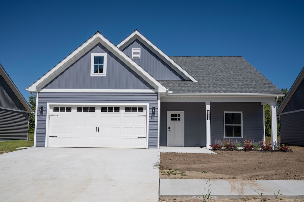 8441 Oak Shade Cir, Davison, MI 48423 - photo 1