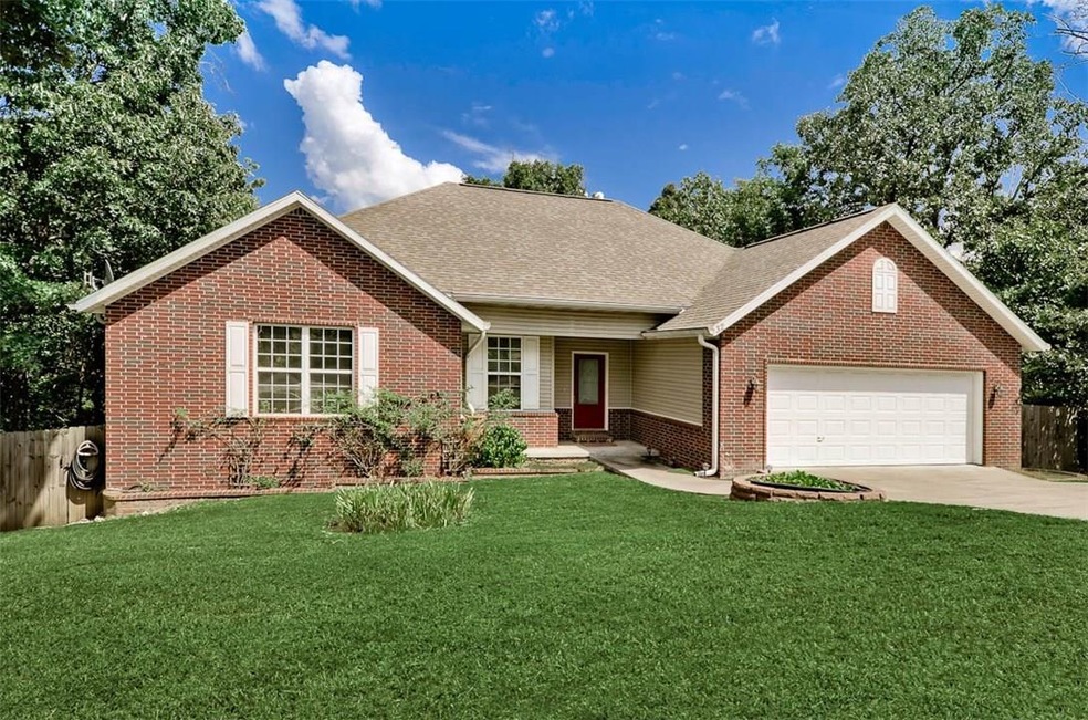 32 Berkshire Dr, Bella Vista, AR 72714 - photo 1