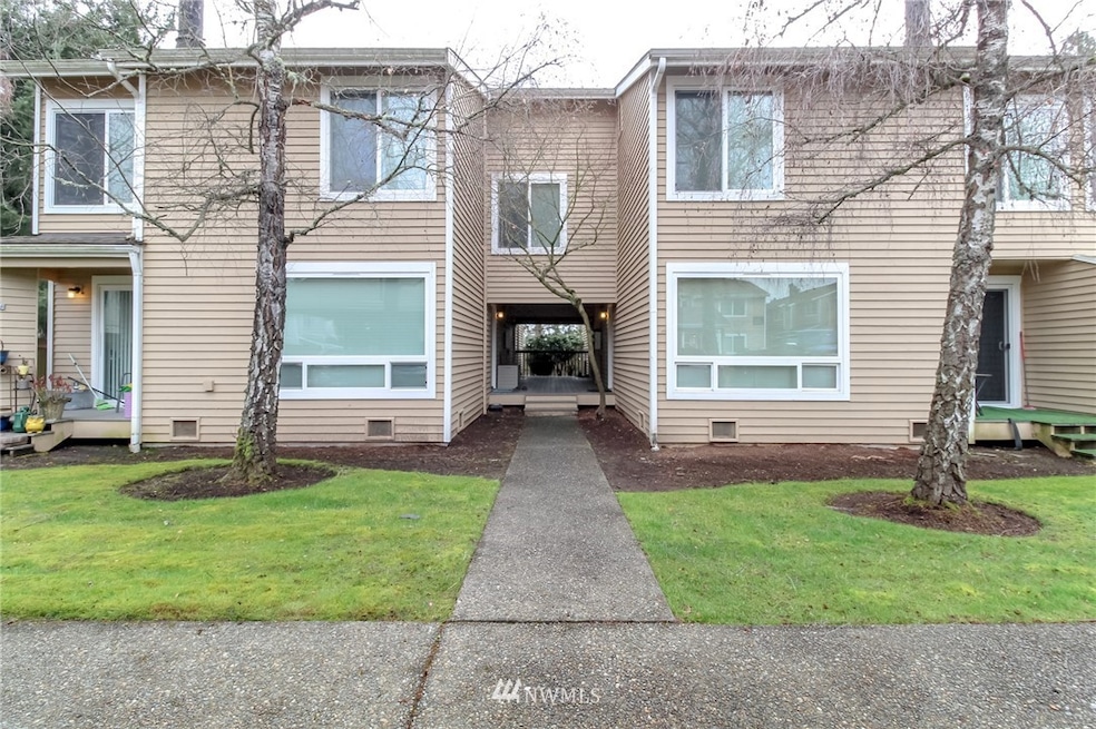 23918 12th Place S unit 107, Des Moines, WA 98198 - photo 1