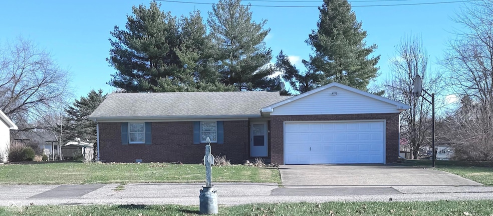 512 S Poplar St, Greensburg, IN 47240 - photo 1