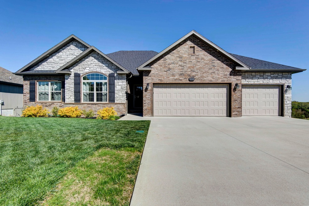 858 S Dry Gulch Rd, Nixa, MO 65714 - photo 1