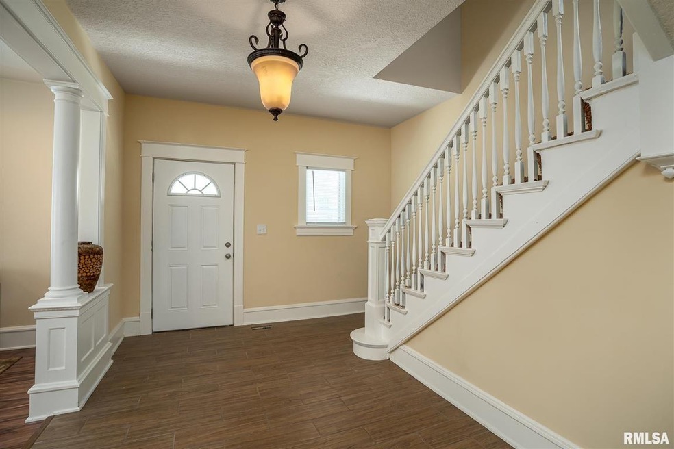 1025 22nd St, Rock Island, IL 61201 - photo 1