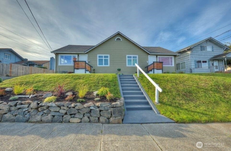 1408 1410 S 39th St, Tacoma, WA 98418 - photo 1