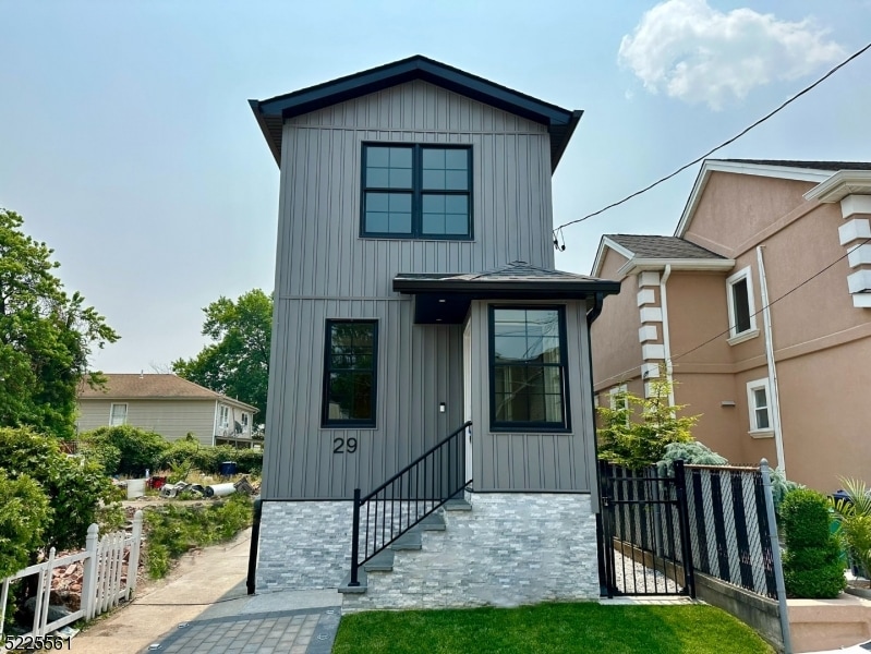 29 Franklin St, Hackensack, NJ 07601 - photo 1