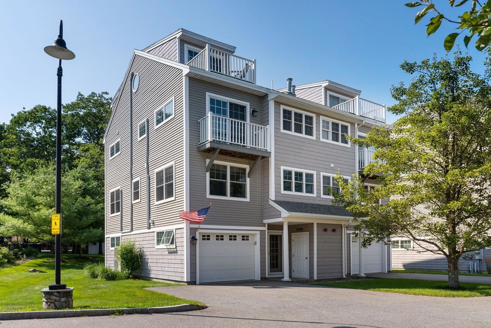 42 Walnut St unit 22, Old Orchard Beach, ME 04064 - photo 1