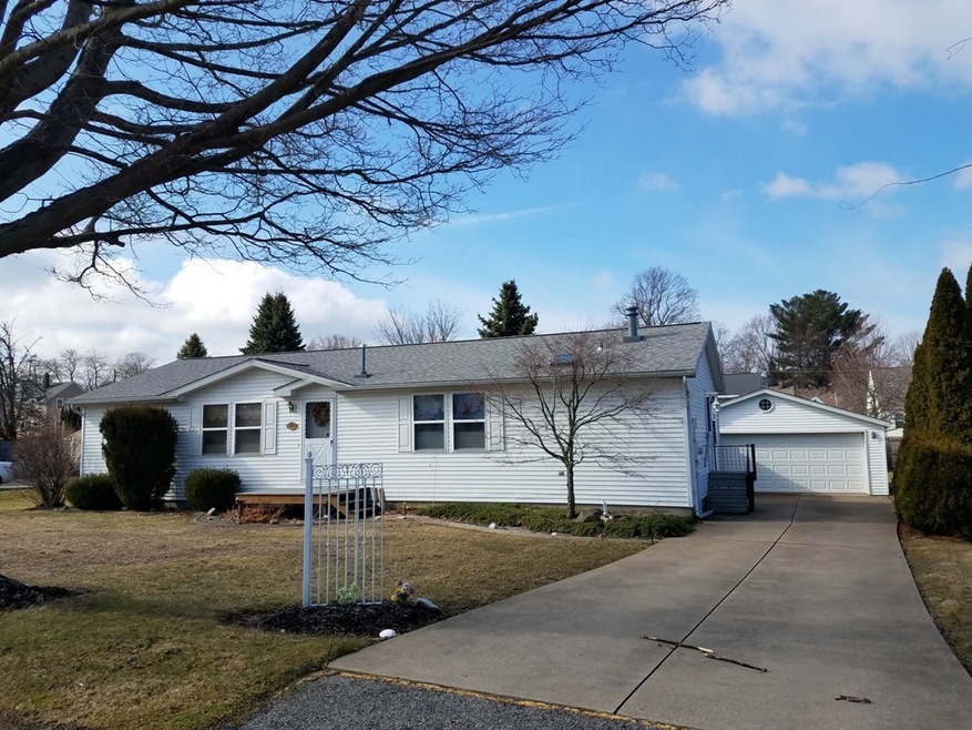 500 Strathmore Ave, Erie, PA 16505 - photo 1