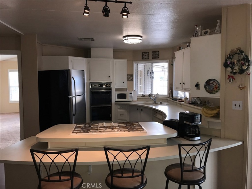 13958 Victoria Ct, Victorville, CA 92395 - photo 1