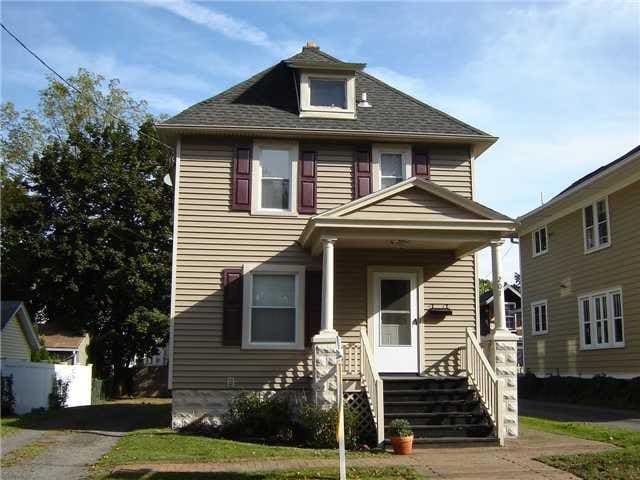 Exterior Front Welcome to 207 East Avenue!