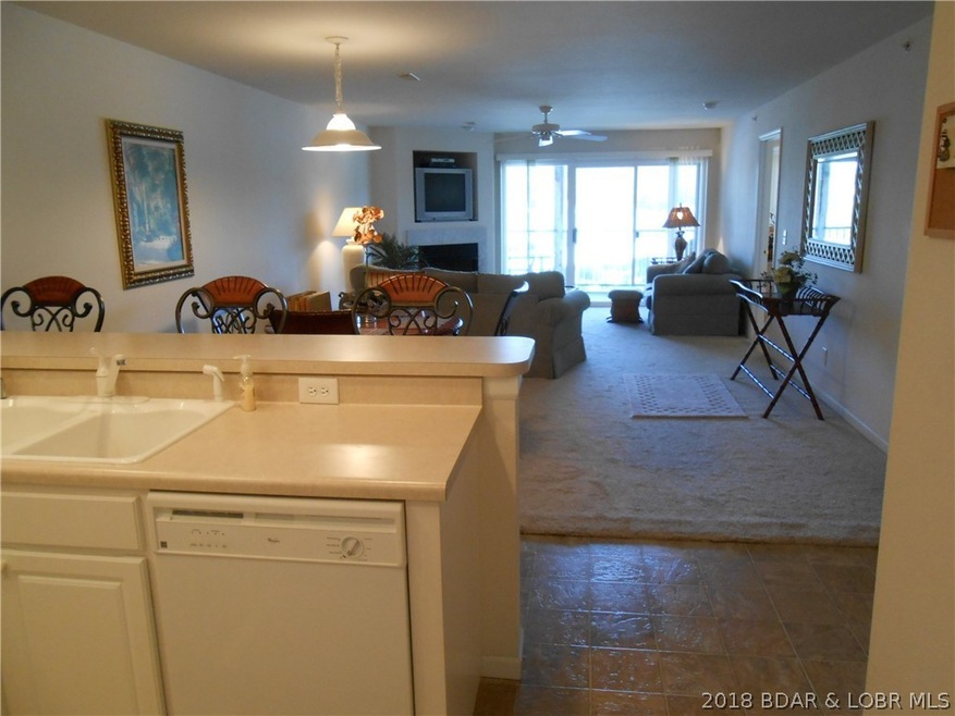 Walk in to lake living.