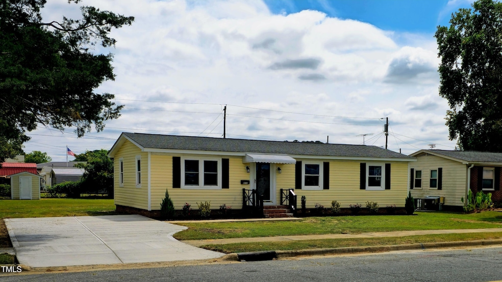 403 S Market St, Benson, NC 27504 - photo 1