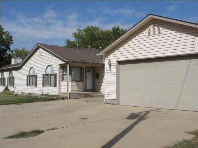 Very spacious home, with partially finished baseme