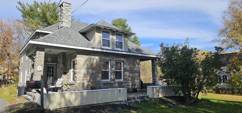 9 School St, Presque Isle, ME 04769 - photo 1