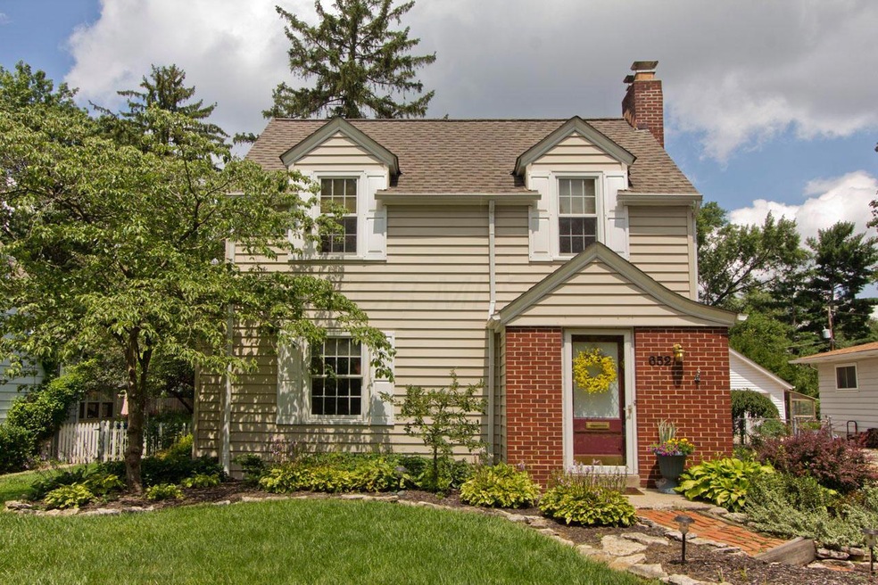 652 Garden Rd, Columbus, OH 43214 - photo 1