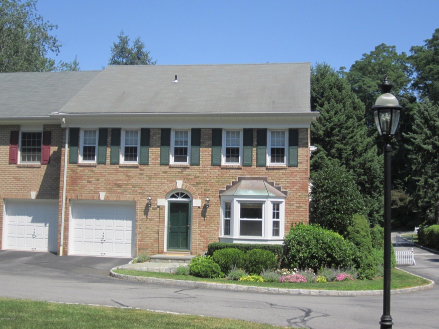 13 Georgetown N unit 13, Greenwich, CT 06831 - photo 1